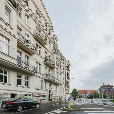 Piaskowa Sunny Roof By Bookinghost Apartamento